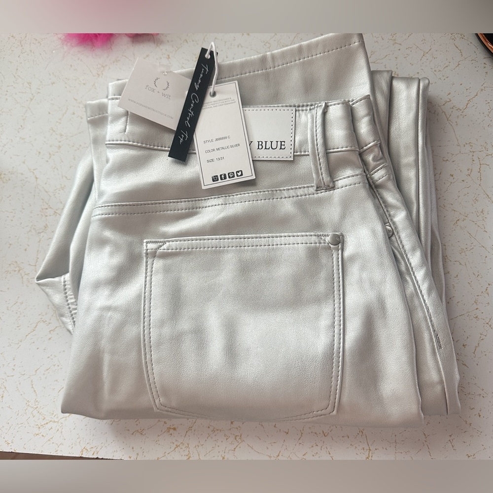 Size 13/31 Judy Blue Metallic Jeans
